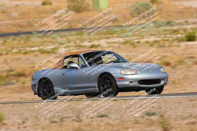 media/Jun-01-2025-CalClub SCCA (Sun) [[eae223c5dd]]/Group 1/Track Event 5/